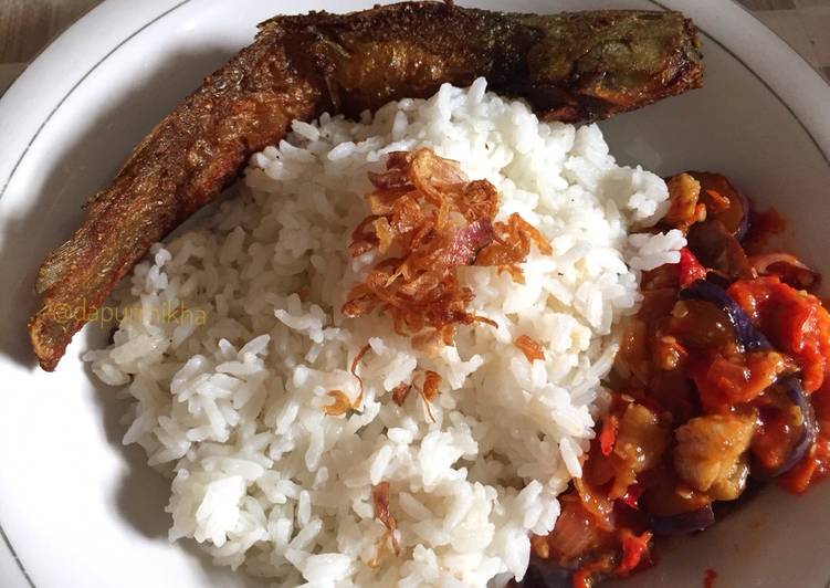 Nasi Uduk Sambal Terong