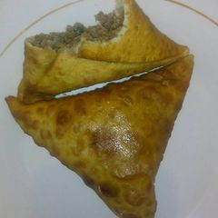 A picture of Samosas.