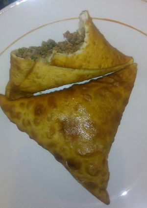 A picture of Samosas.