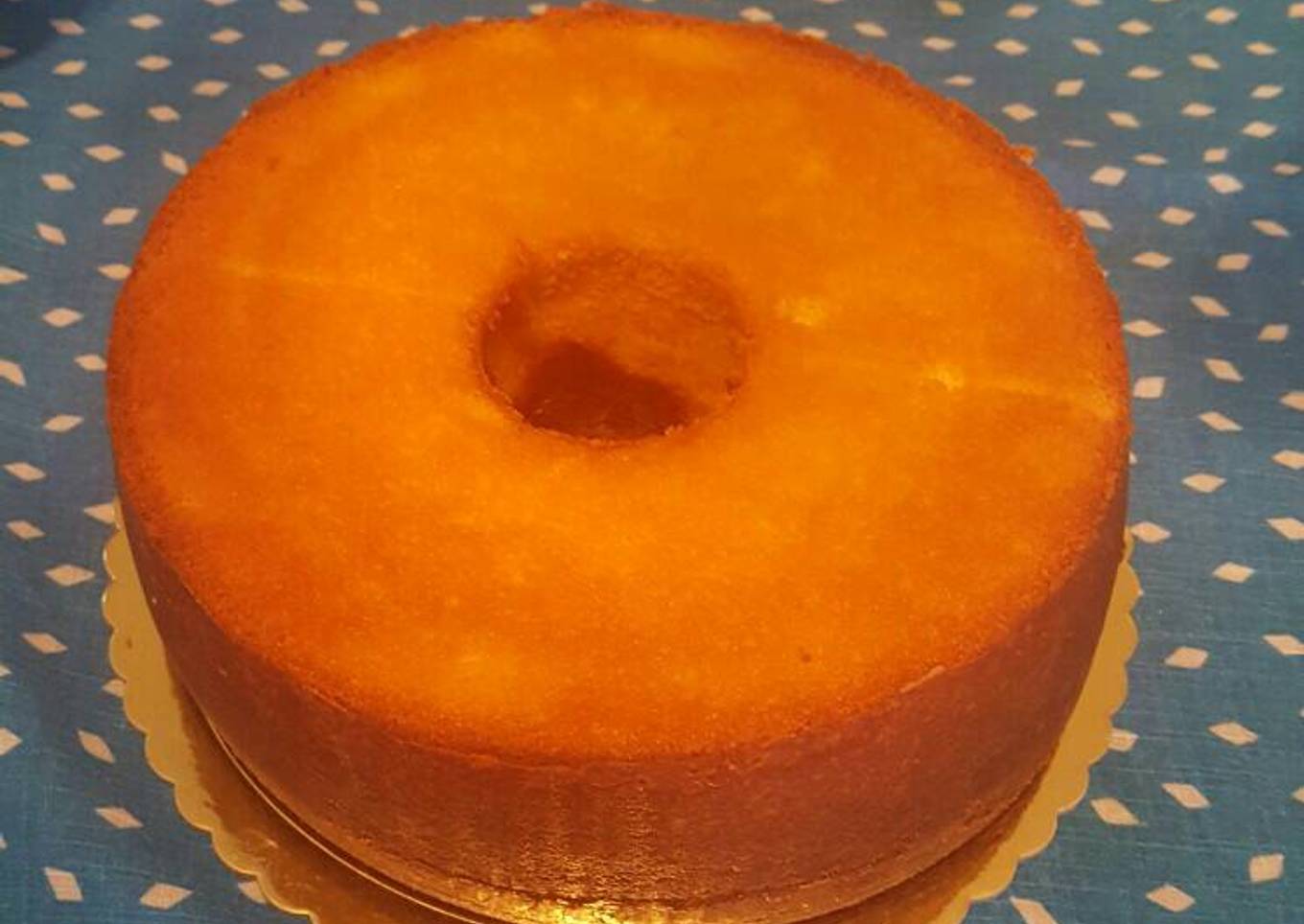 Luxurious cakes of Chief Warren