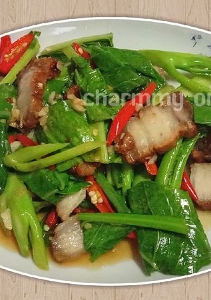 รูปของ ผัดคะน้าหมูกรอบ