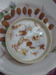 કેસર ખીર (Kesar Kheer recipe in gujarati) રેસીપી મુખ્ય ફોટો