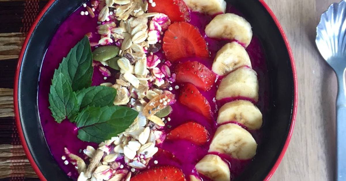 Resep Dragon Fruit Smoothie Bowl (Buah Naga) oleh Alika Cookpad