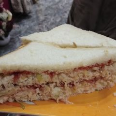 A picture of Instant sandwich.