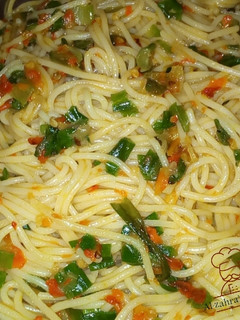 A picture of Fried spaghetti.