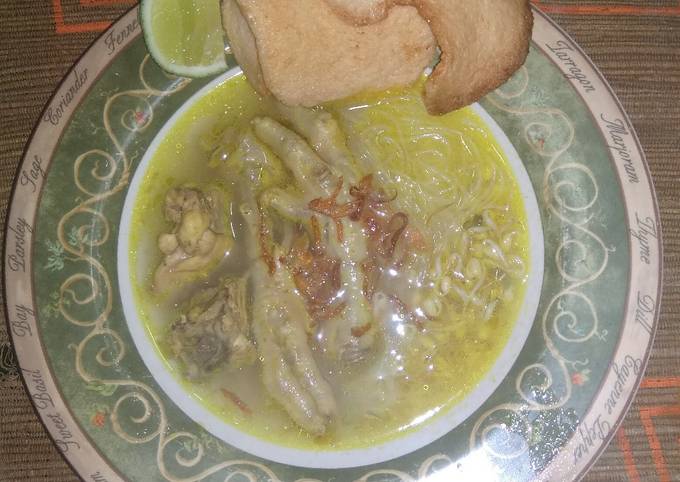 Soto Tulangan  dan  Ceker Ayam