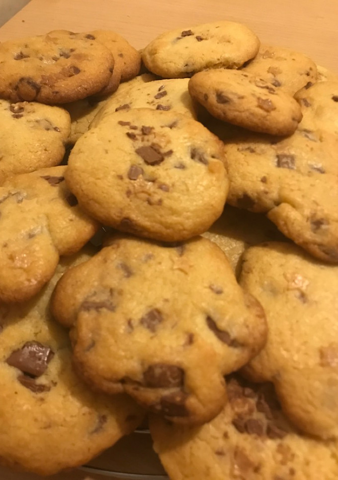 Una foto de Cookies con chips de chocolate 🍪🍫