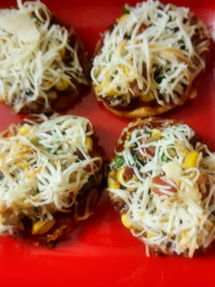 પીઝા ક્રેકર્સ (Pizza Crackers Recipe in Gujarati) રેસીપી મુખ્ય ફોટો