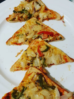 A picture of Bread pizza.