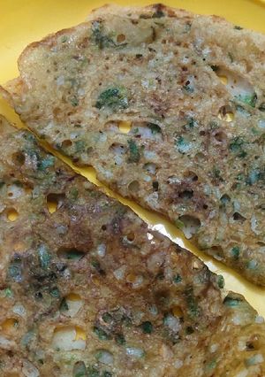 રવા ઢોસા (Rava Dosa Recipe In Gujarati) રેસીપી મુખ્ય ફોટો