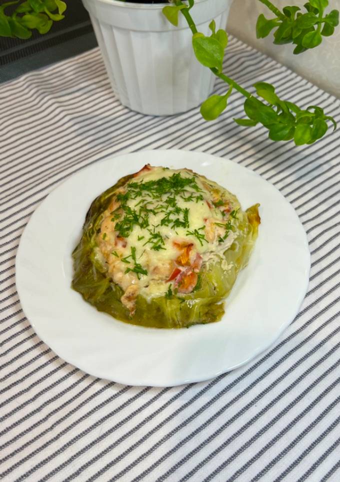 Стейки з молодої капусти з курячим філе