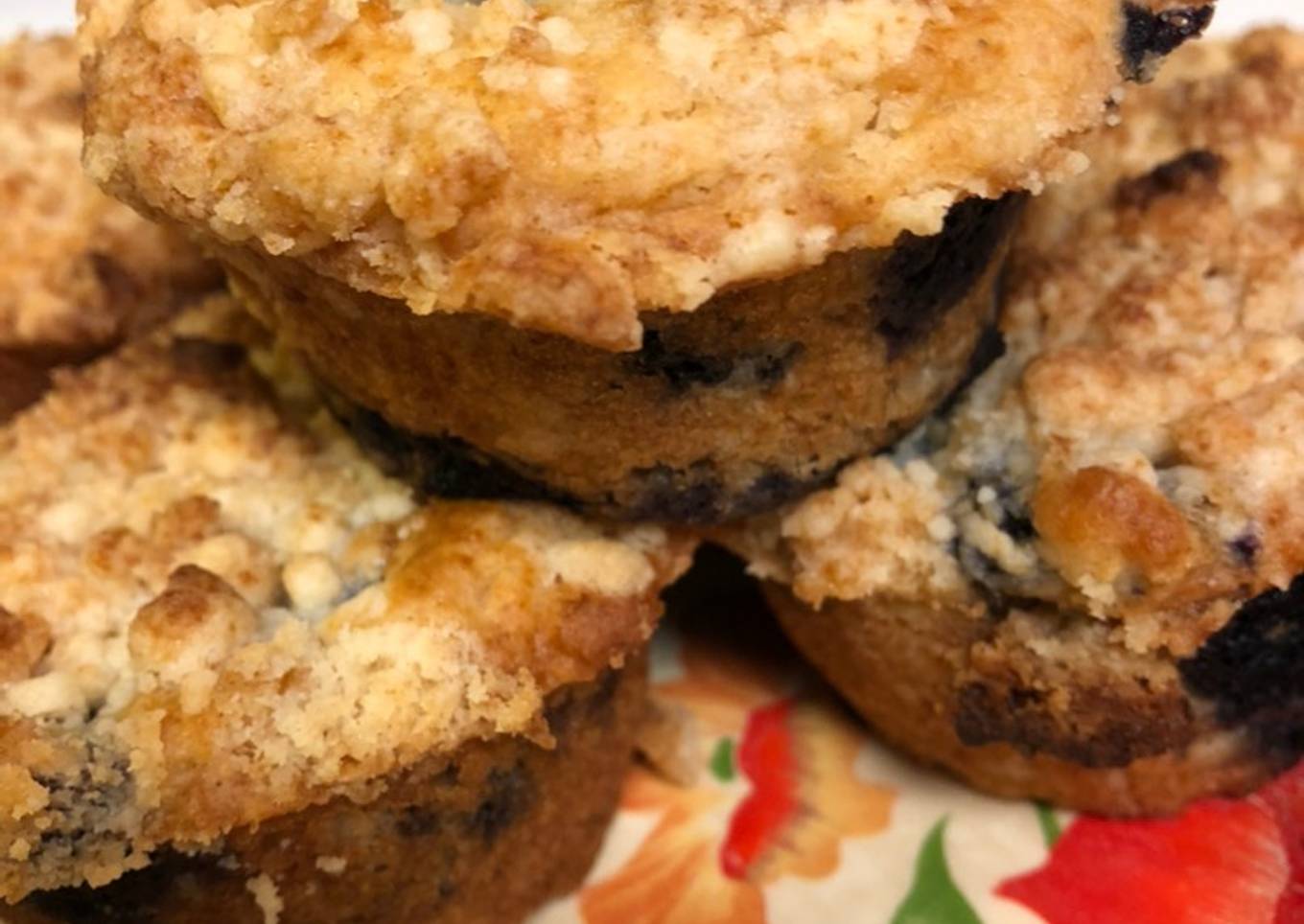 Blueberry Crumble Muffins, 3 net carbs per muffin