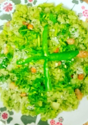 हरियाली पोहा (hariyali poha recipe in Hindi) रेसिपी मुख्य फोटो