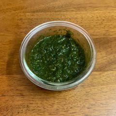 A picture of Kachcha aam pudina ki khatti mithi chutney.