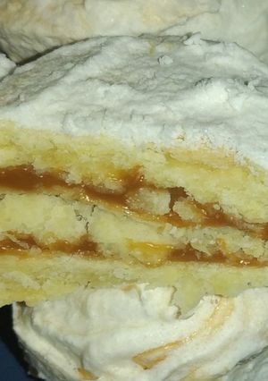 Una foto de Alfajores Santafesinos