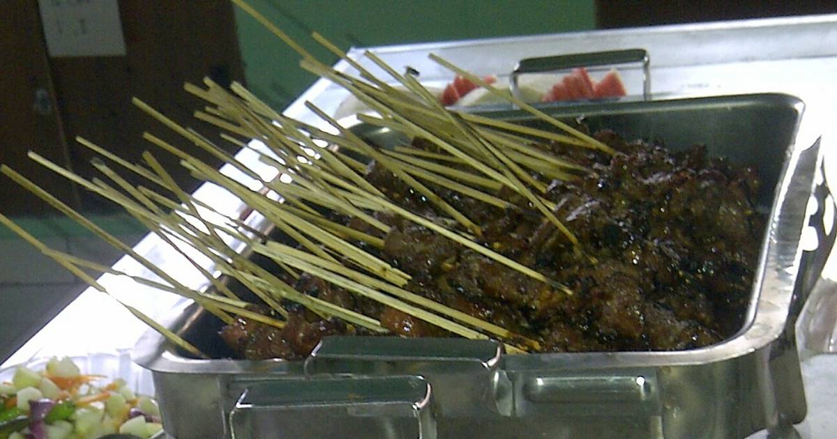  Resep  Sate daging  sapi  yang empuk  lezat oleh TITIK FAUZI 