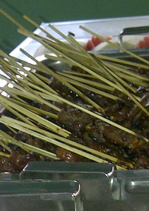 Foto resep Sate daging sapi yang empuk &lezat