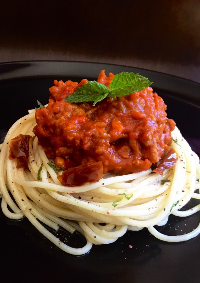 Una foto de Spaghetti con salsa boloñesa
