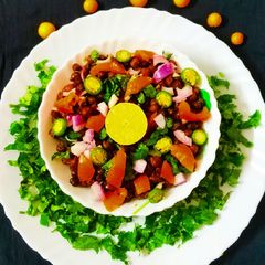 A picture of Chana Chaat.