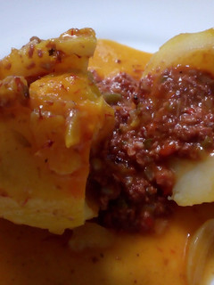Una foto de Papas rellenas al azafranillo canario
