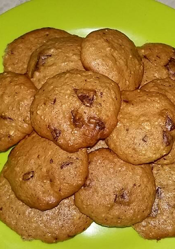 Una foto de Galletas de avena con miel y chocolate