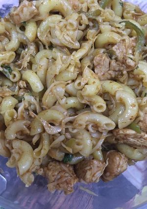A picture of Chicken Macroni.
