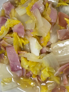 Una foto de Easy Combinación de repollo chino & tocino