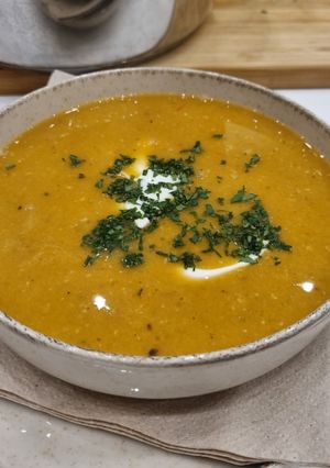 Török vöröslencse leves recept fotója