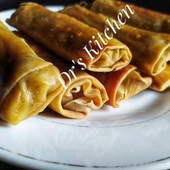 A picture of Spring rolls.