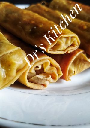 A picture of Spring rolls.