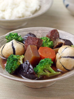 【家樂福廚房】日式蔬菜燉肉 的食譜成品照片