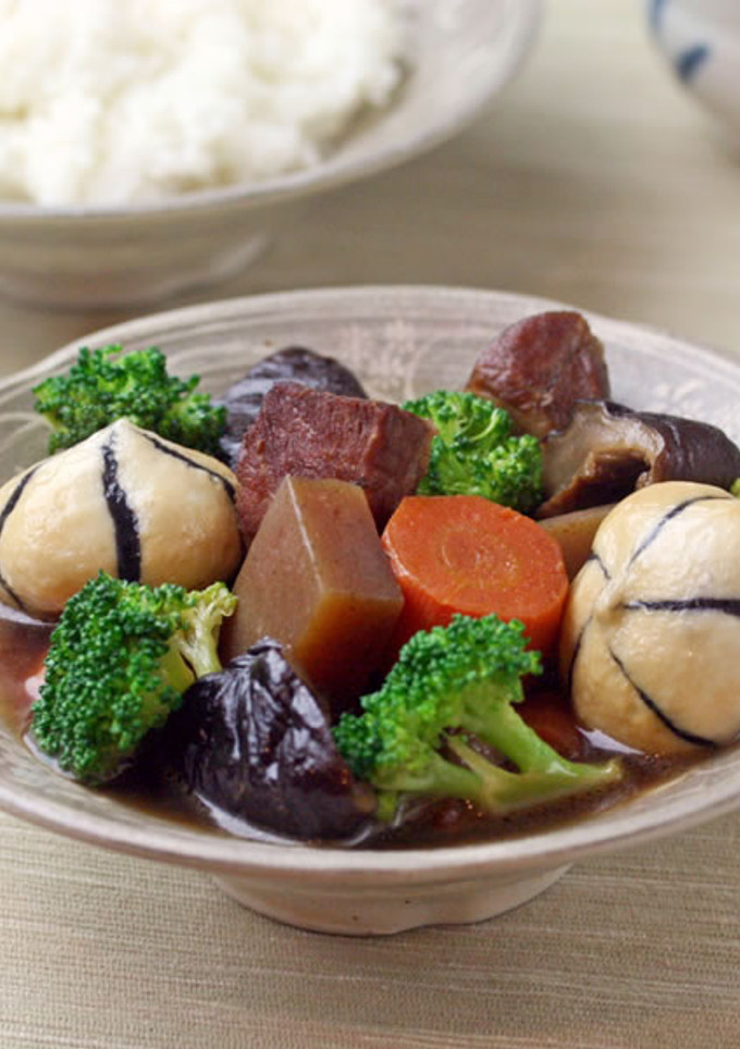 【家樂福廚房】日式蔬菜燉肉 的食譜成品照片