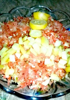 A picture of Carrots and cabbage salad.