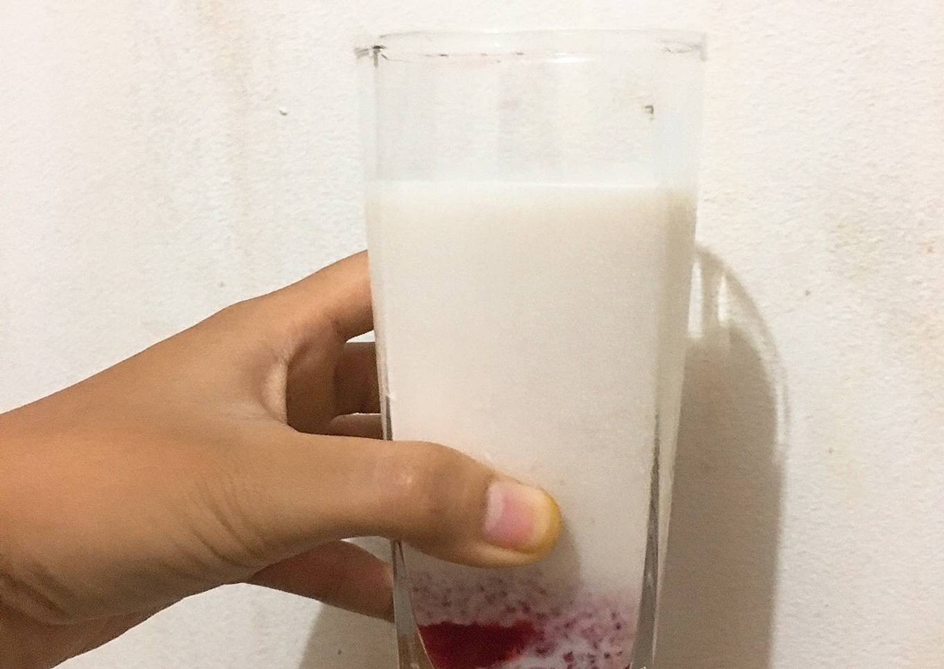 Korean Strawberry Milk