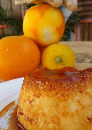 Una foto de Flan de naranjas