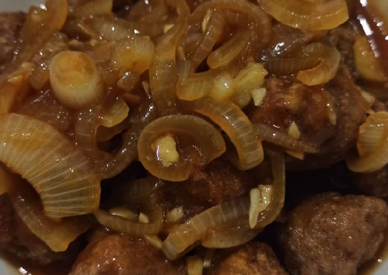 Bola Babi Saus Tomat dan Kecap