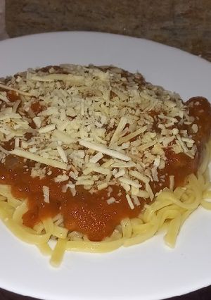 Una foto de Boloñesa con carne vacuna