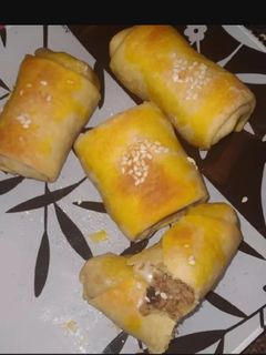 عکسی از دستور بورک گوشت چرخ‌کرده(با یوفکا خانگی)