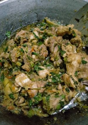 Foto resep Ayam Bumbu RW (rempah wangi) Manado