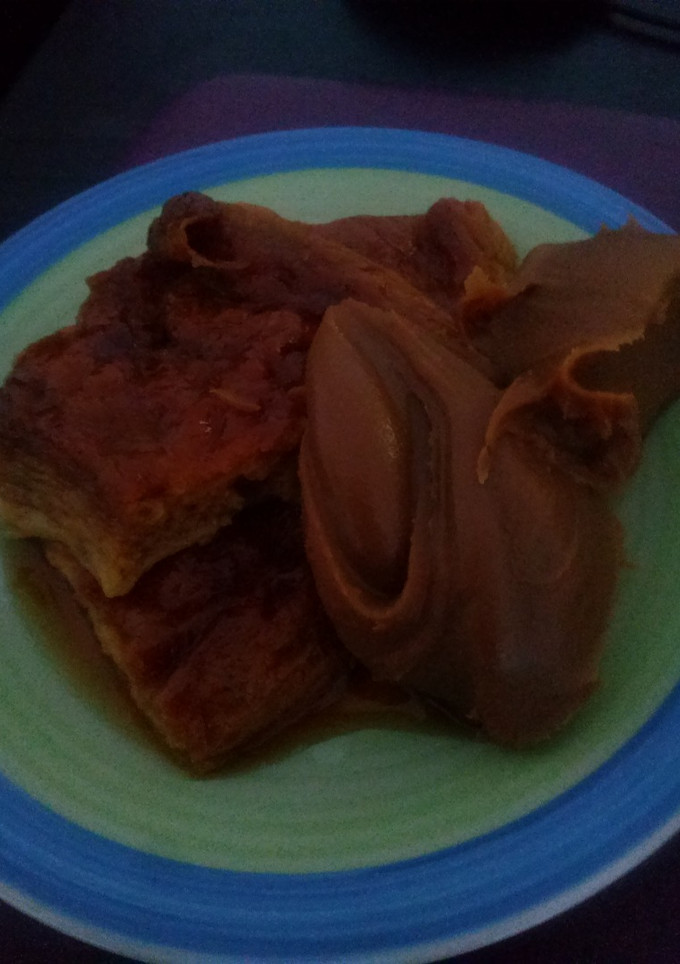 Una foto de Flan casero con dulce de leche