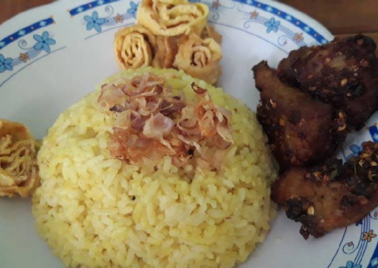 Resep Nasi kuning 🍚🍚 rice cooker No Ribet, Sempurna