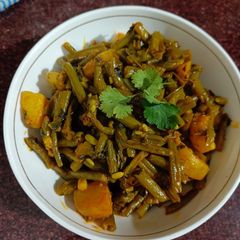 A picture of Methi beans.
