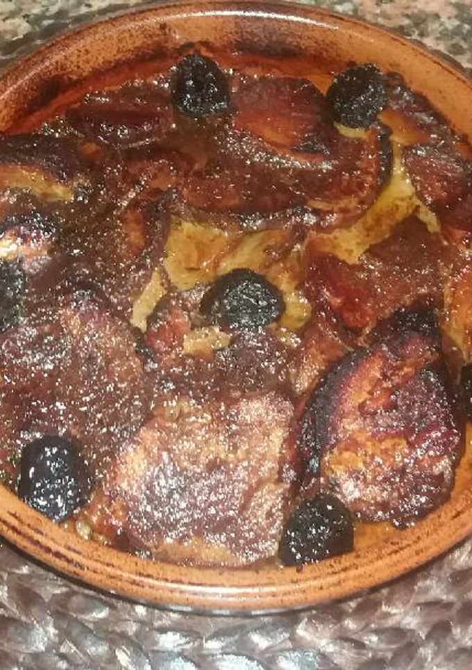 Una foto de Lomo asado con ciruelas