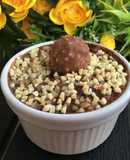 Bizcocho saludable de Ferrero rocher en 1 minuto