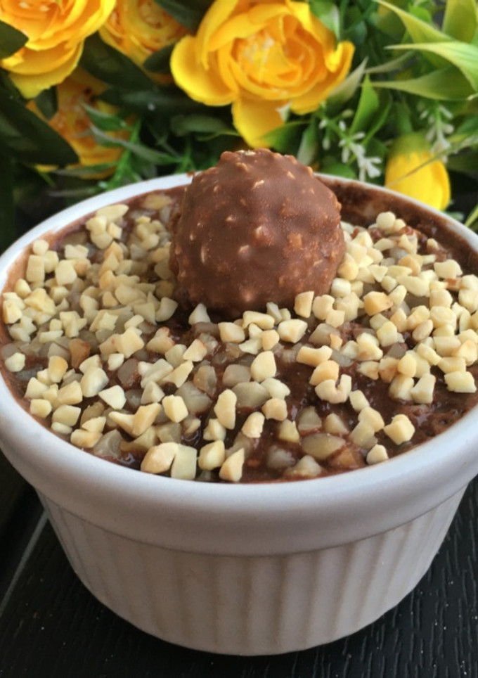 Una foto de Bizcocho saludable de Ferrero rocher en 1 minuto