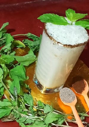 मिंट मसाला छाछ (mint masala chaas recipe in Hindi) रेसिपी मुख्य फोटो