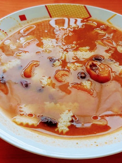 Gyors vörösbab-leves eperlevél tésztával 🥣🥣🥣 recept fotója