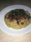 Crema di cicerchia greca (fava), con cipolle caramellate