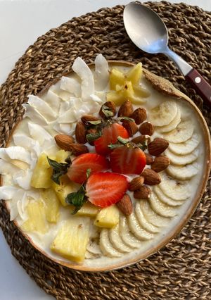 Una foto de Smoothie bowl de piña colada