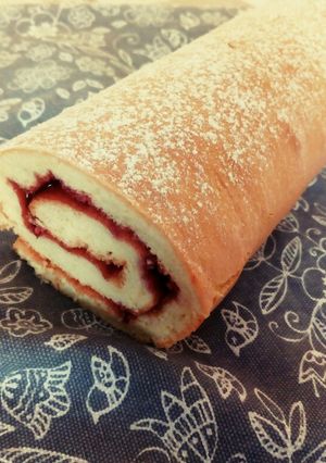 Piskótatekercs (könnyű, levegős) recept fotója